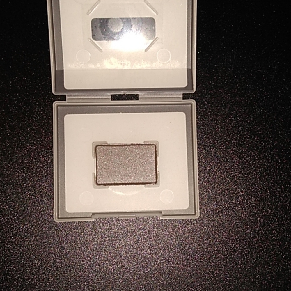Mineral Eye color